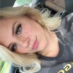 about my closet 👇🏼